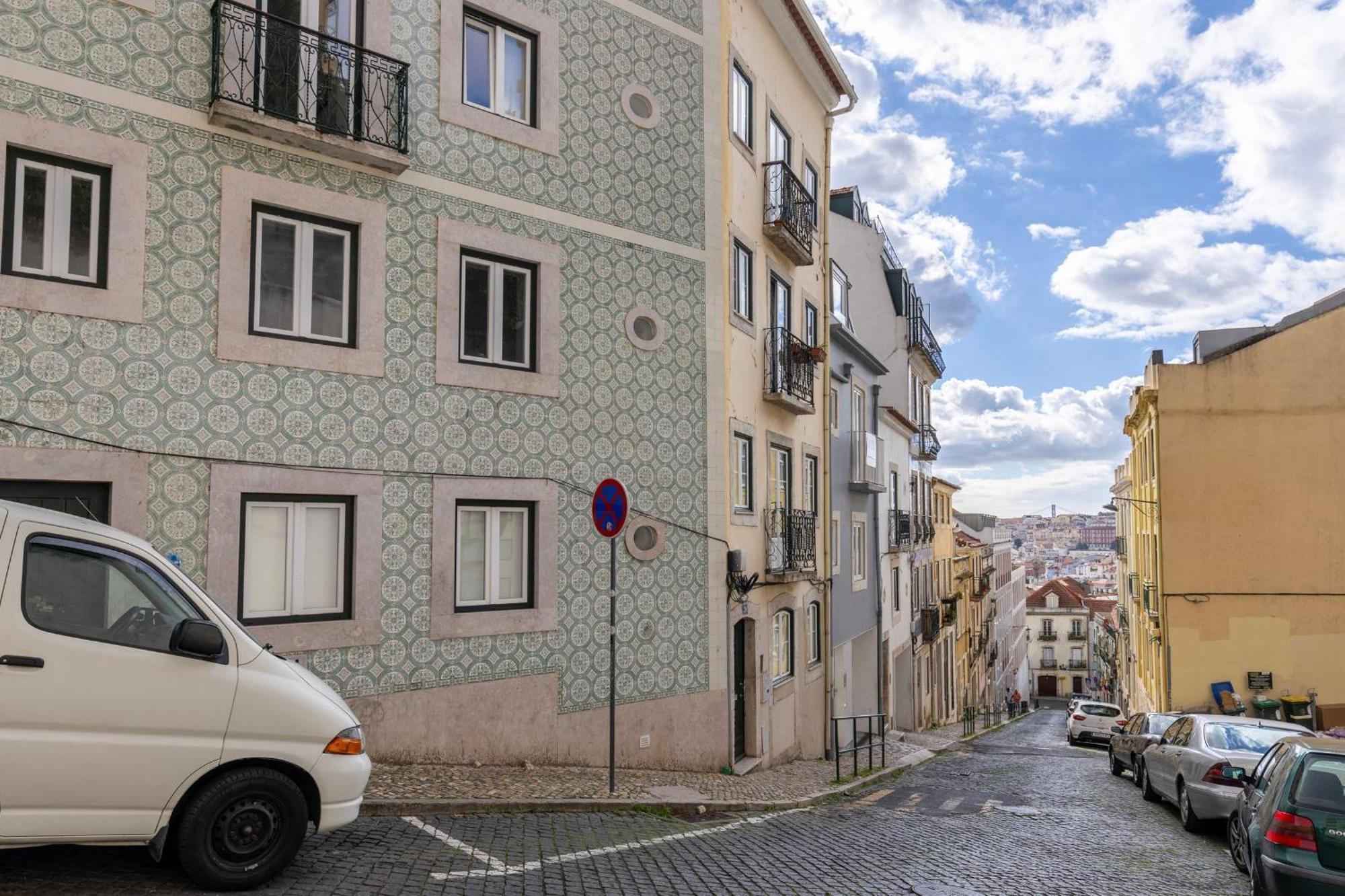 2bdr Charming In Graca By Lovelystay * Lisboa