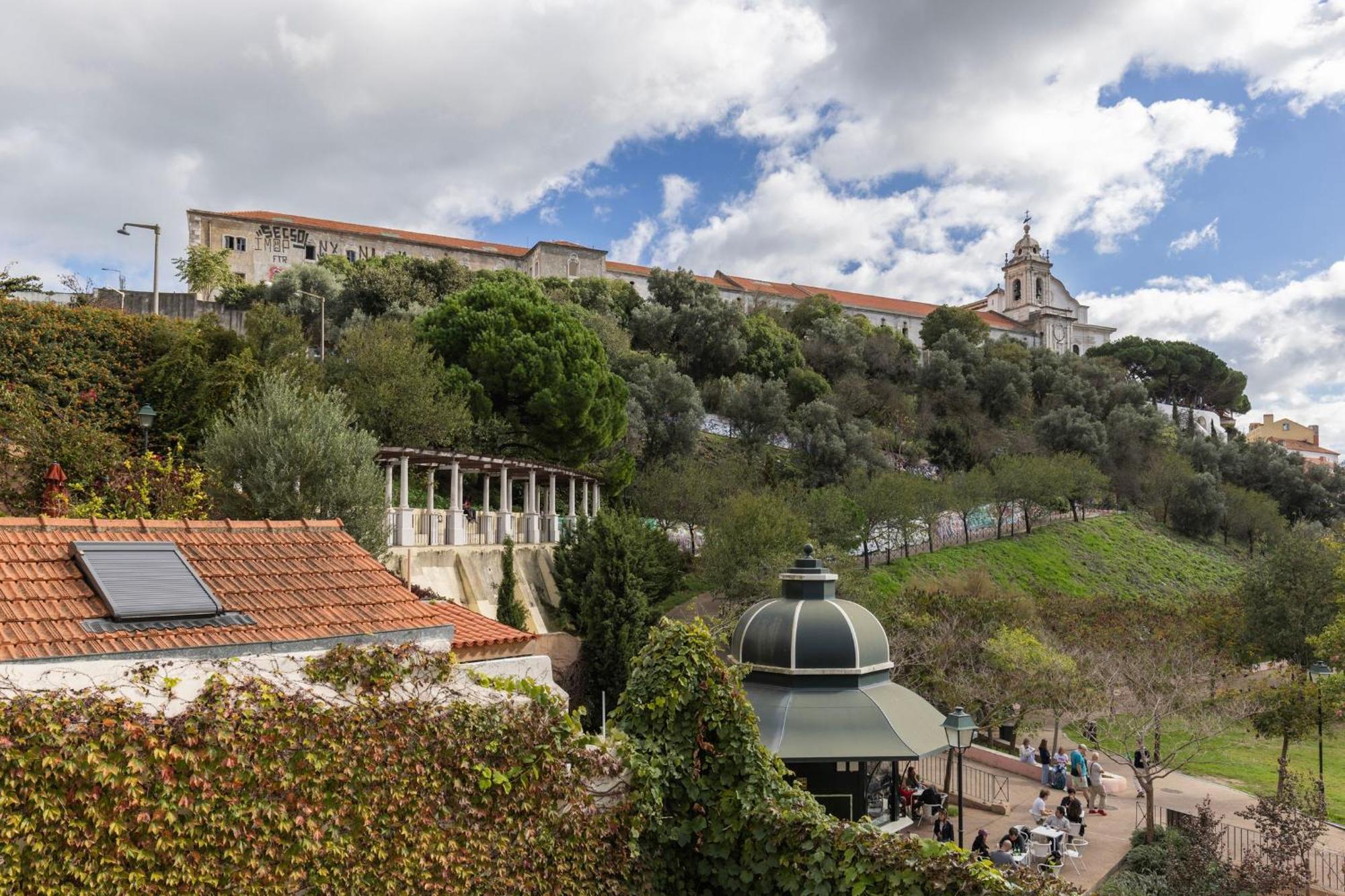 Apartamento 2bdr Charming In Graca By Lovelystay Lisboa