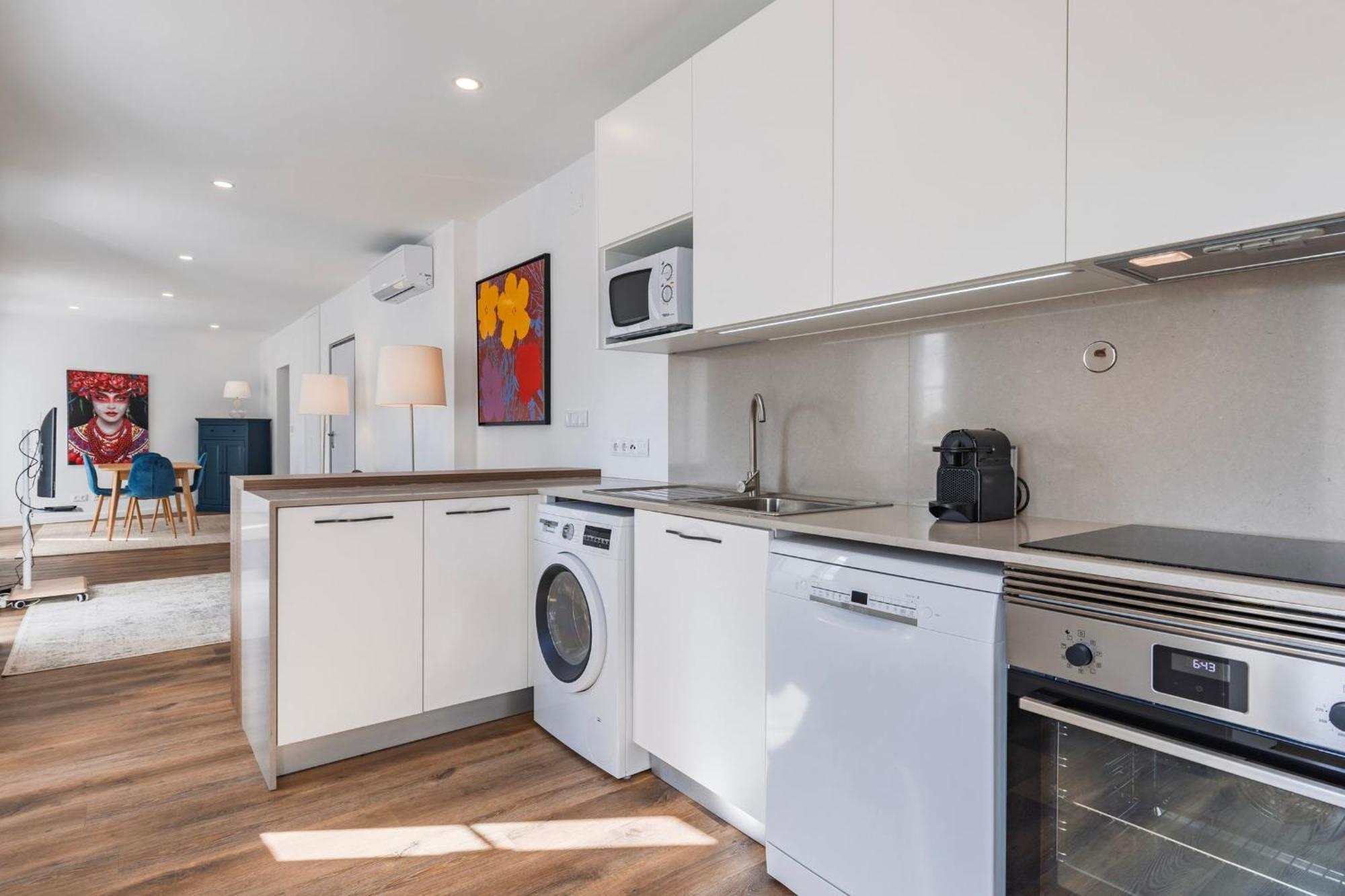 2bdr Charming In Graca By Lovelystay Lissabon