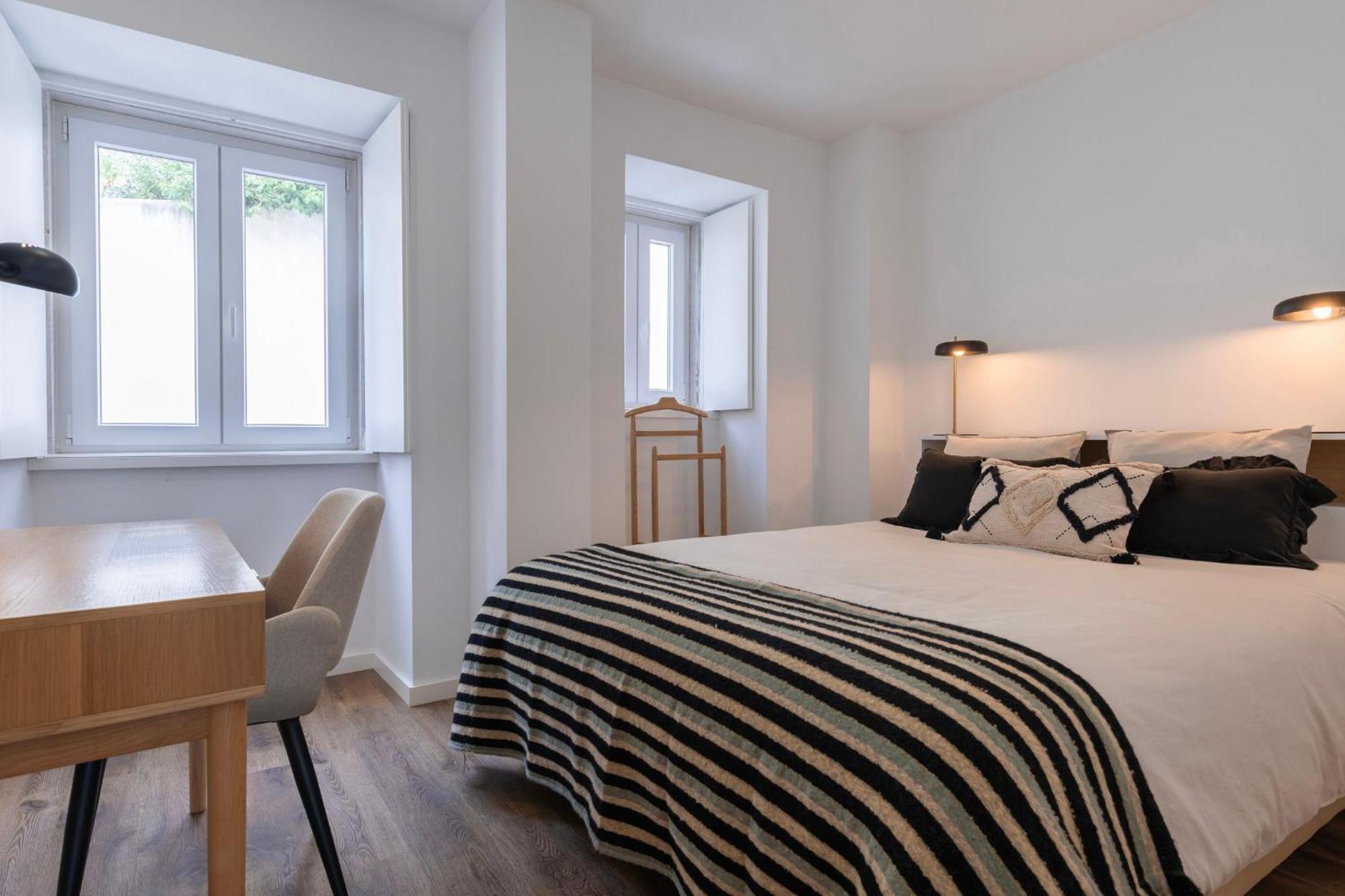2bdr Charming In Graca By Lovelystay Lissabon