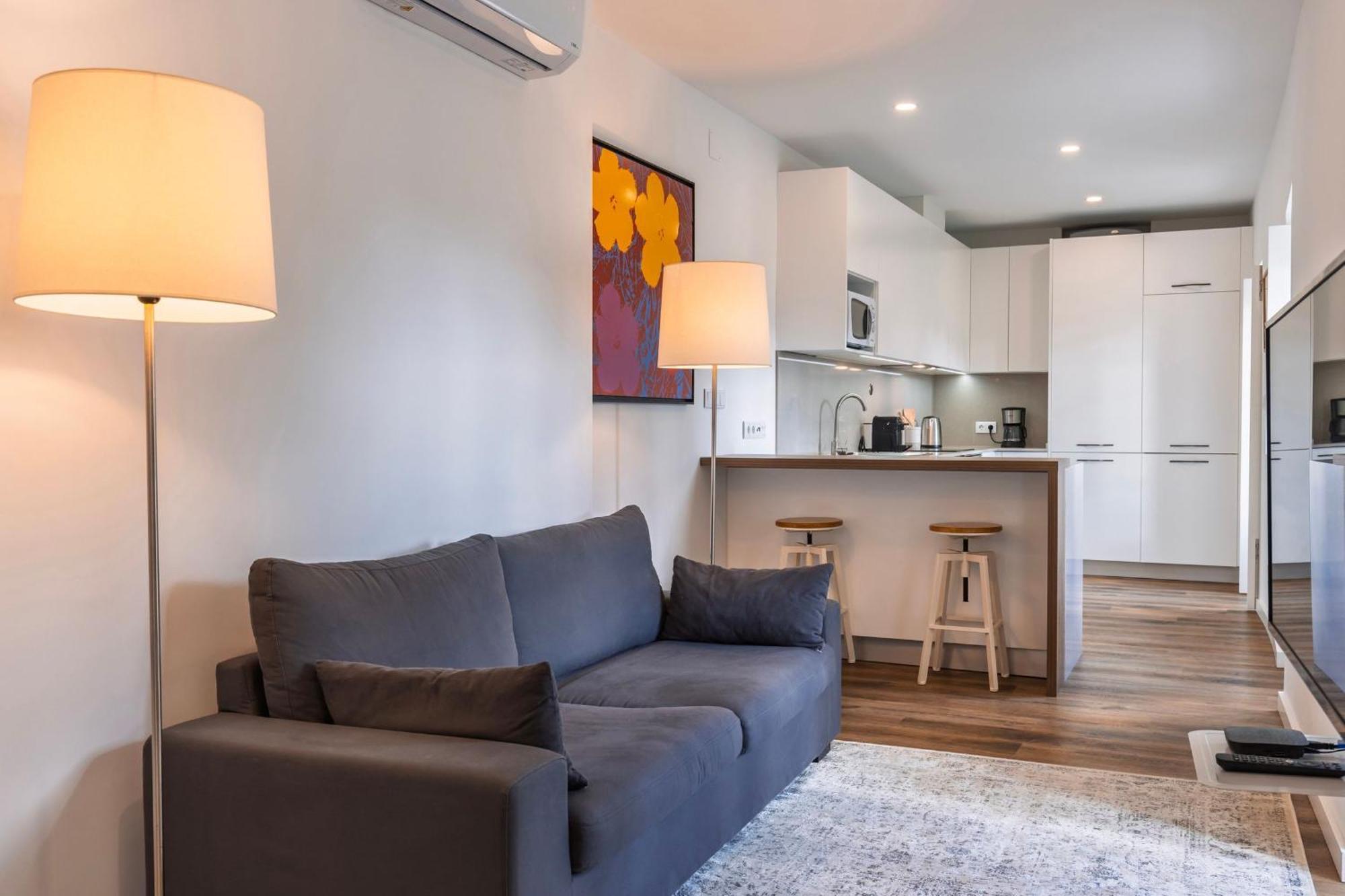 2bdr Charming In Graca By Lovelystay Apartment