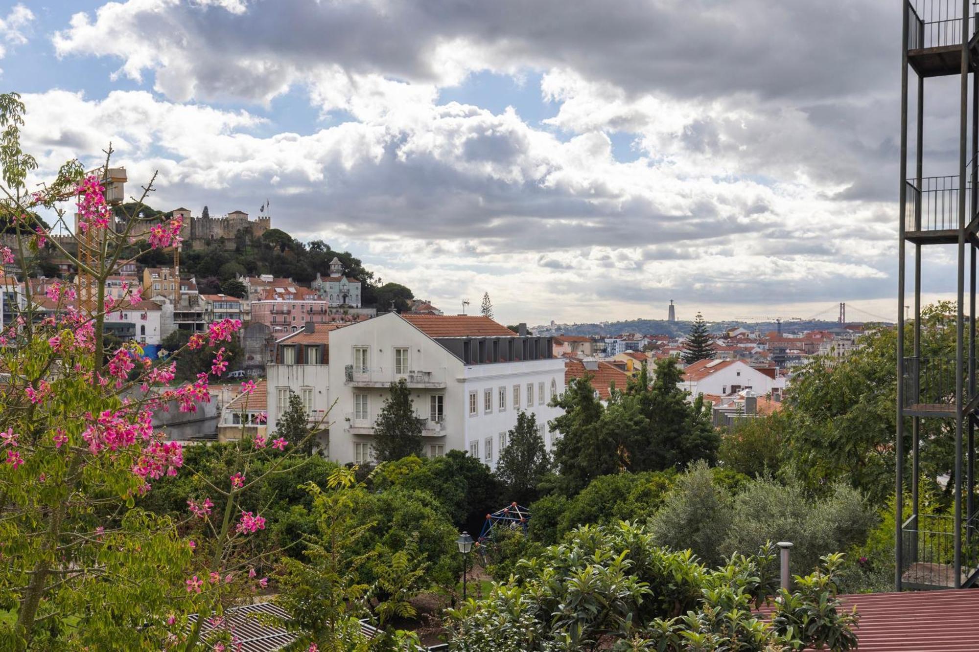 2bdr Charming In Graca By Lovelystay *