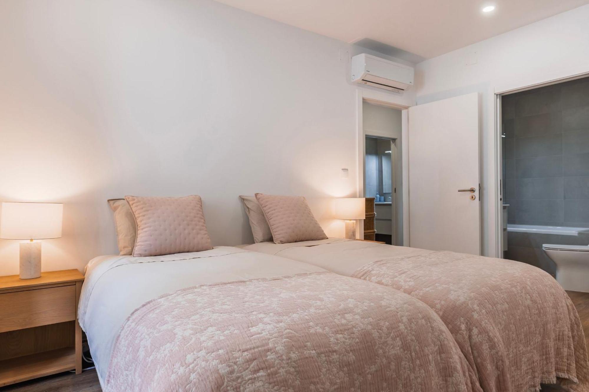 2bdr Charming In Graca By Lovelystay Lissabon