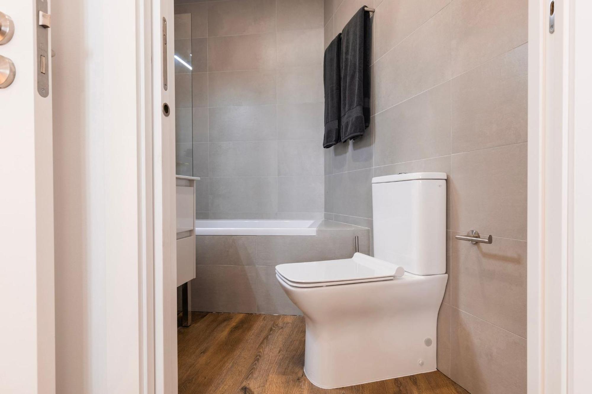 2bdr Charming In Graca By Lovelystay